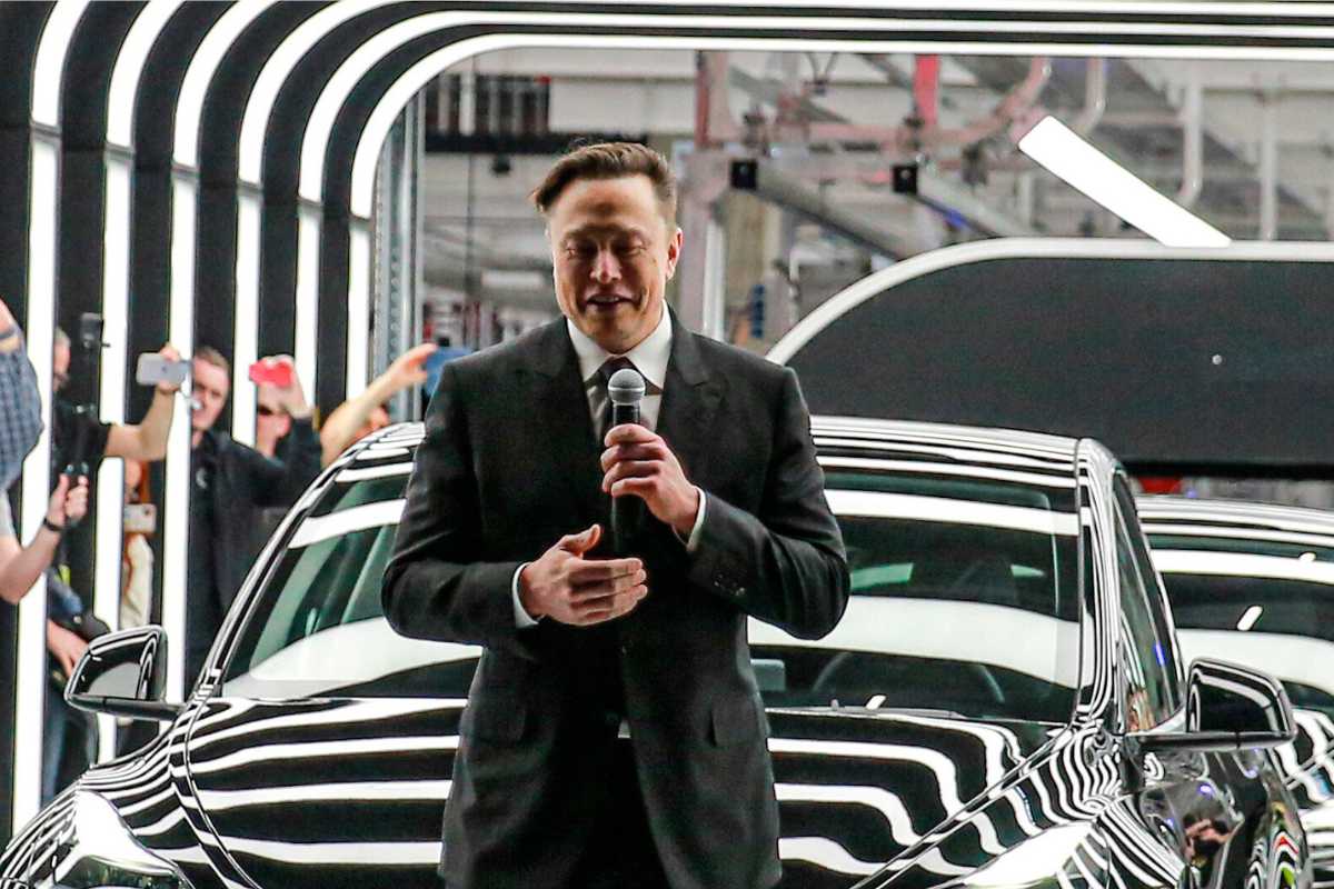 Elon Musk bije rekord Guinnessa w największej stracie majątku